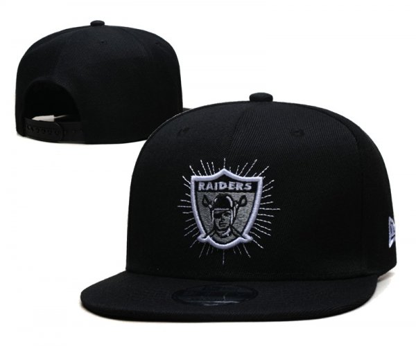 Las Vegas Raiders's white cap