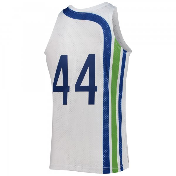 Men's Atlanta Hawks Pete Maravich Mitchell & Ness White 1970/71 Hardwood Classics Swingman Jersey