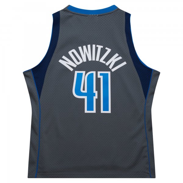 Men's Dallas Mavericks Dirk Nowitzki Mitchell & Ness Gray 2003/04 Hardwood Classics Swingman Jersey